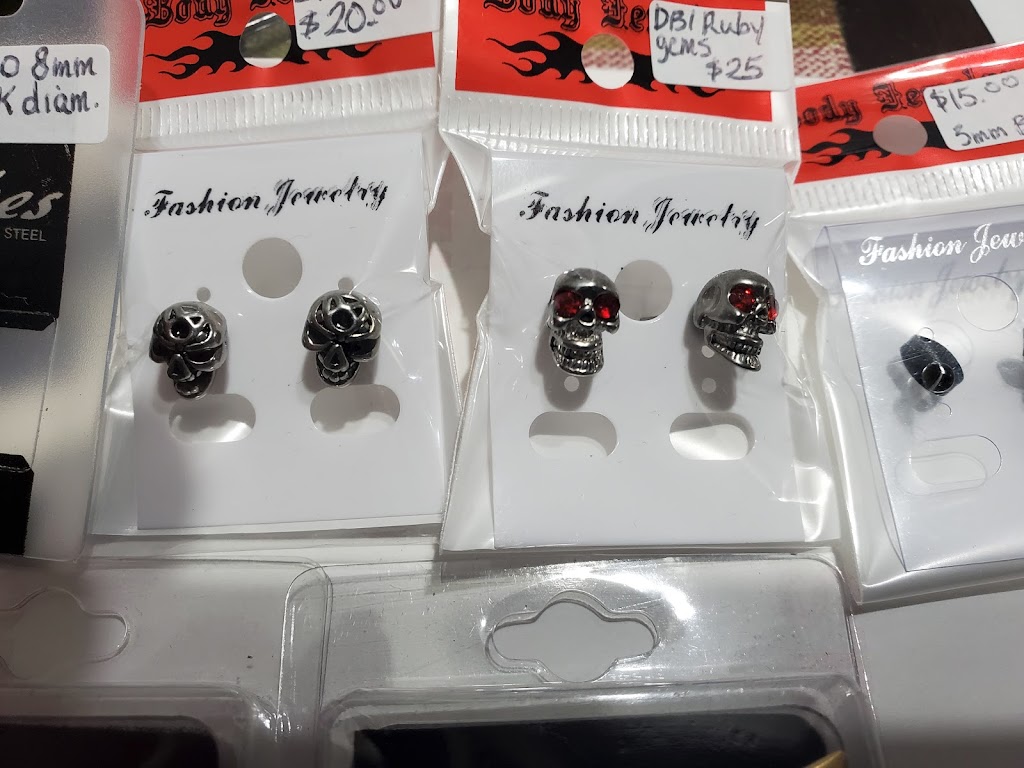 BodyFx Piercing and Quality Jewelry Sales | 178 Provincial Trunk Highway #12n division No.2 Steinbach Phoenix Salon in, Clearspring Mall, Steinbach, MB R5G 1T7, Canada | Phone: (204) 392-2775