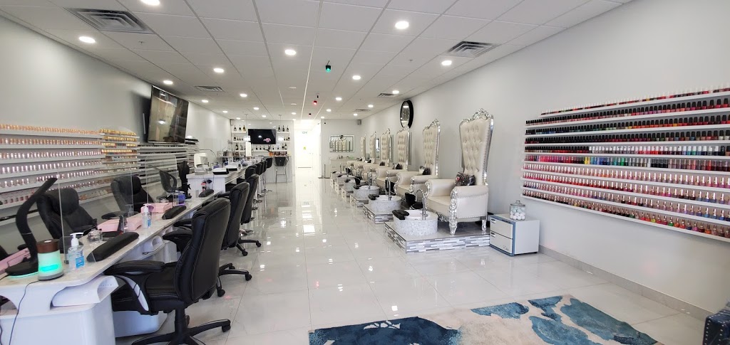 Royal Nail Bar | 4341 King St E, Kitchener, ON N2P 2E9, Canada | Phone: (519) 650-3333