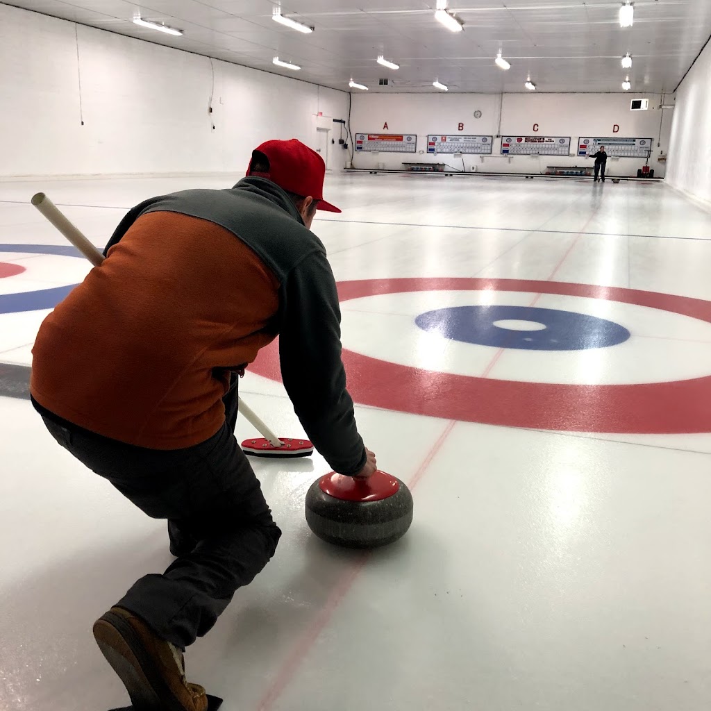 Wiarton & District Curling Club | 563 George St, Wiarton, ON N0H 2T0, Canada | Phone: (519) 534-0171