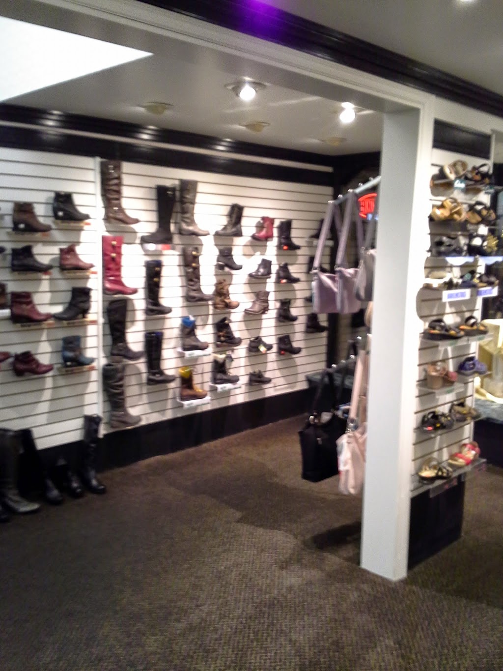 Gemmells Shoes | 110 Main St N, Moose Jaw, SK S6H 3J7, Canada | Phone: (306) 694-0165