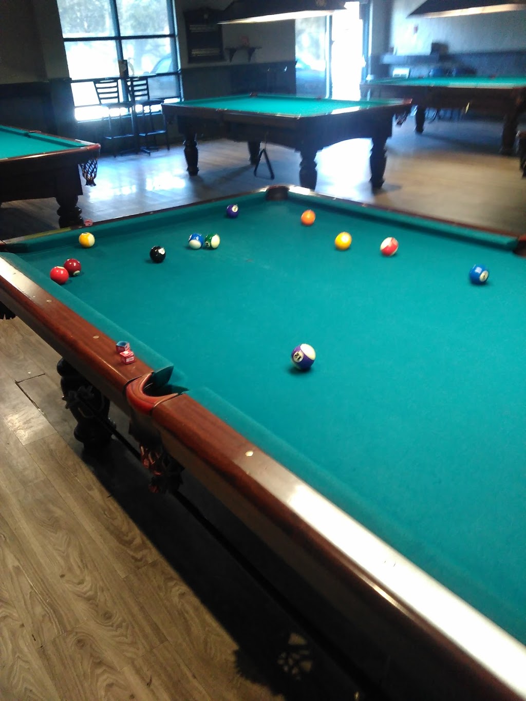 JJQ’s Pool Hall | 3055 Dundas St W, Mississauga, ON L5L 3R8, Canada | Phone: (905) 607-2582