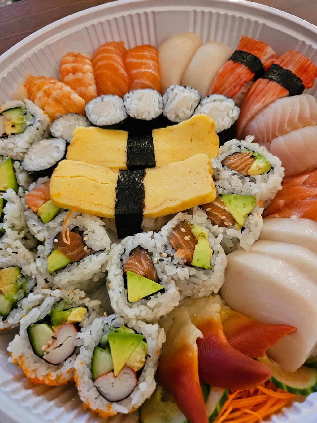 New Sushi | 2288 10th Line Rd c6, Ottawa, ON K4A 0X4, Canada | Phone: (613) 590-1888