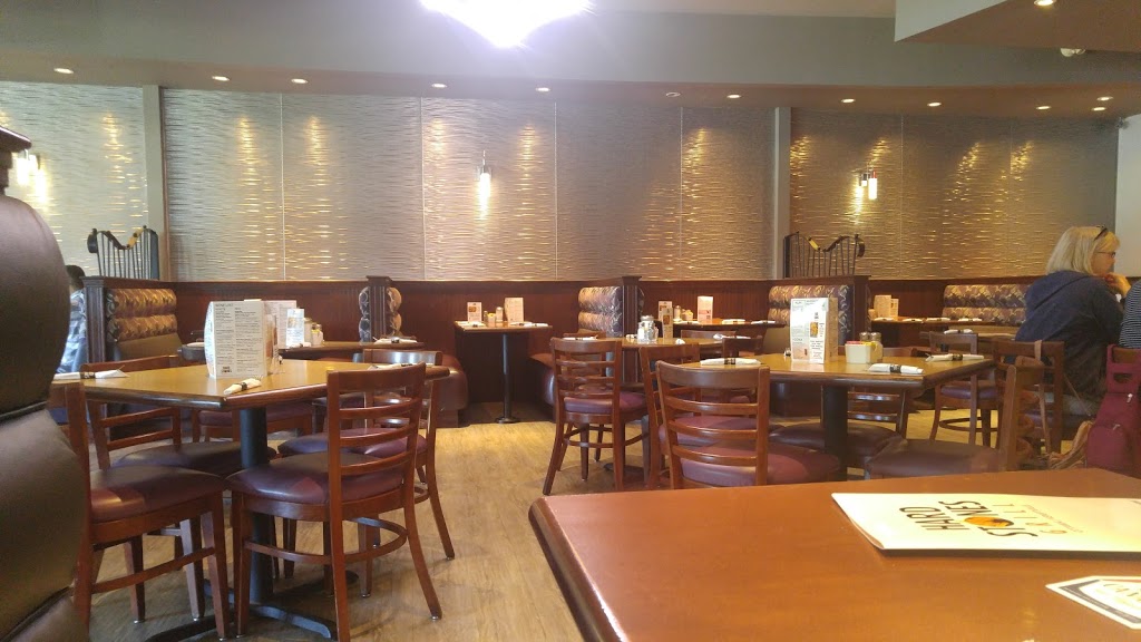 Hard Stones Grill | 1 Roydon Pl, Nepean, ON K2E 1A3, Canada | Phone: (613) 518-7440