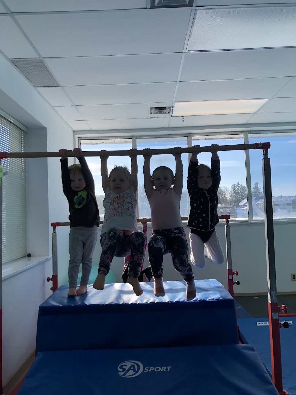 Huntsville Gymnastics Zone | 23 Manominee St, Huntsville, ON P1H 1H2, Canada | Phone: (705) 571-7512