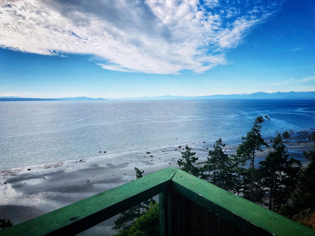 Sandcastle at South Beach | Savary Island, 3090 Ocean View Ln, Lund, BC V0N 2G0, Canada | Phone: (403) 703-5977