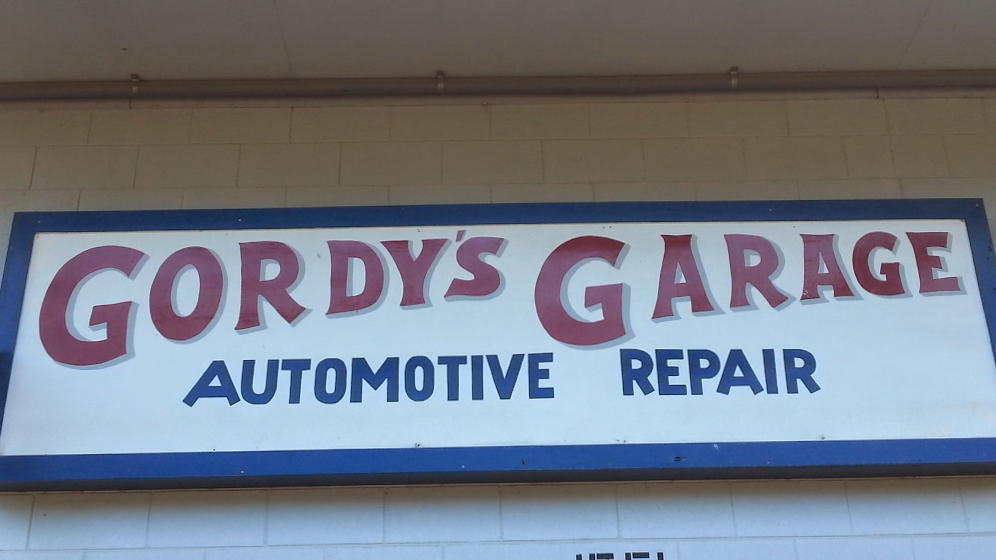 Gordys Garage | 1551 Mt Baker Rd, Eastsound, WA 98245, USA | Phone: (360) 376-4144