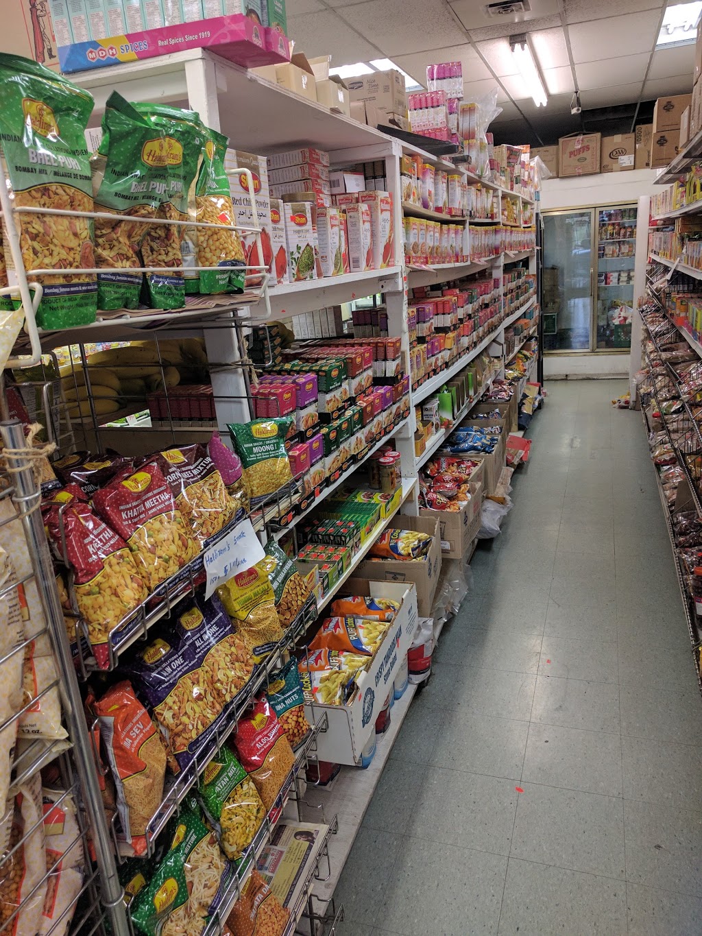 Rexdale Grocers | 20 Rexdale Blvd, Etobicoke, ON M9W 5Z3, Canada | Phone: (416) 749-2060