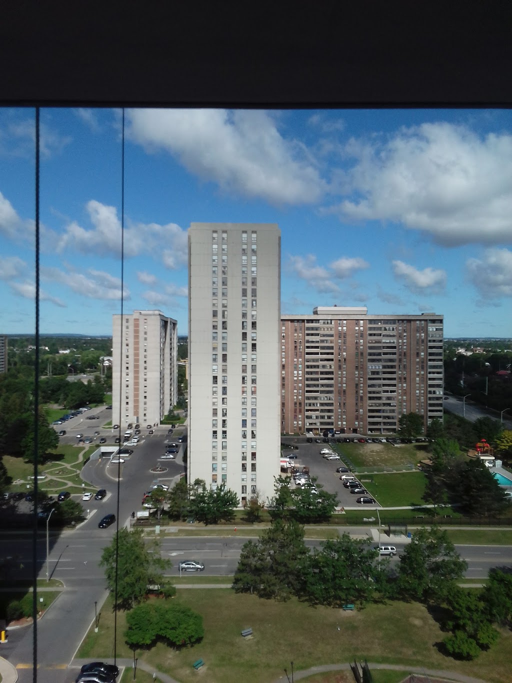 Shaw Towers | 17 Knightsbridge Rd, Brampton, ON L6T 3X9, Canada | Phone: (905) 791-1448