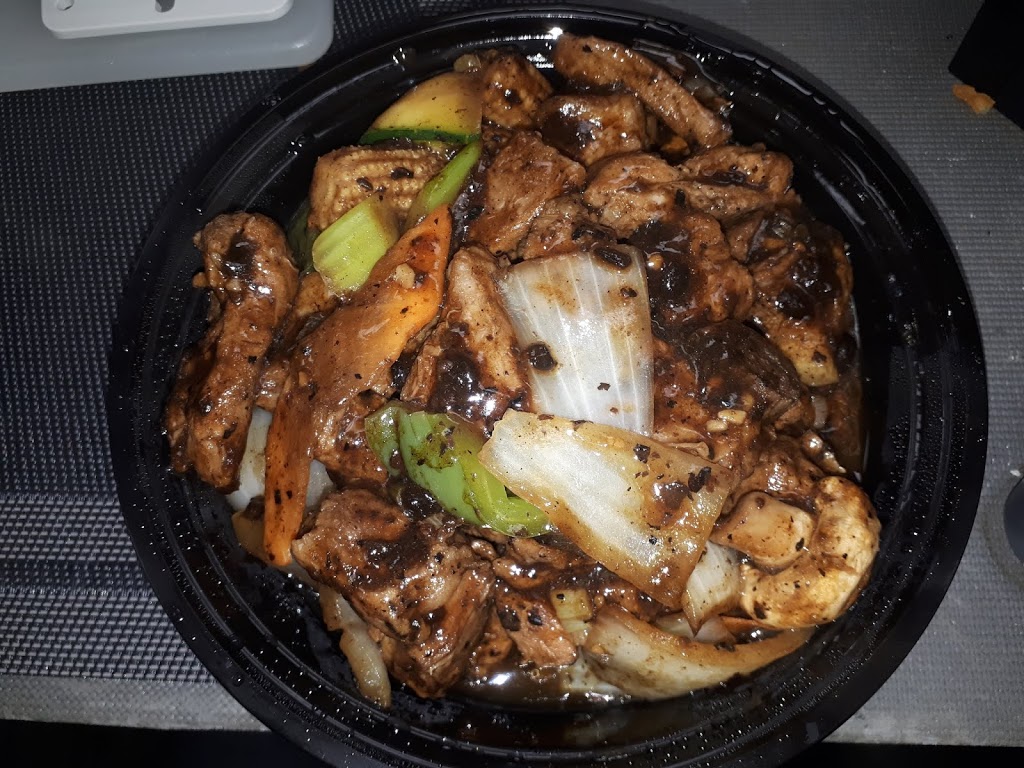 Golden Dragon | 869 Mulock Dr #12, Newmarket, ON L3Y 8S3, Canada | Phone: (905) 235-7767