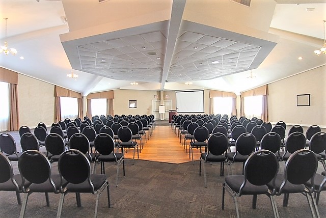 The Durham Banquet Hall and Conference Center | 559 Bloor St W, Oshawa, ON L1J 5Y6, Canada | Phone: (905) 434-1444