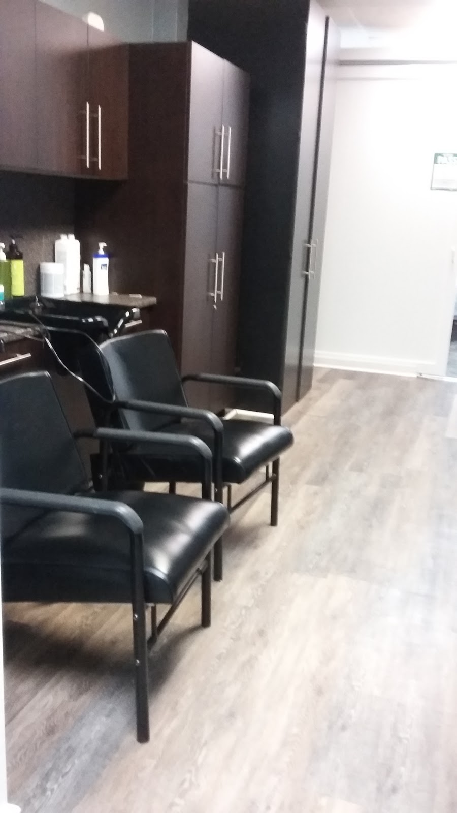 Hairway | 734 1/2 The Queensway, Etobicoke, ON M8Y 1L5, Canada | Phone: (416) 255-7848