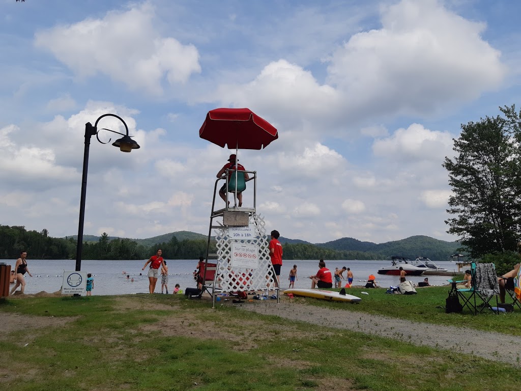 Plage Gratton, Lac Saint-Joseph | 2000 Chemin du Village, Saint-Adolphe-dHoward, QC J0T 2B0, Canada | Phone: (819) 327-2044