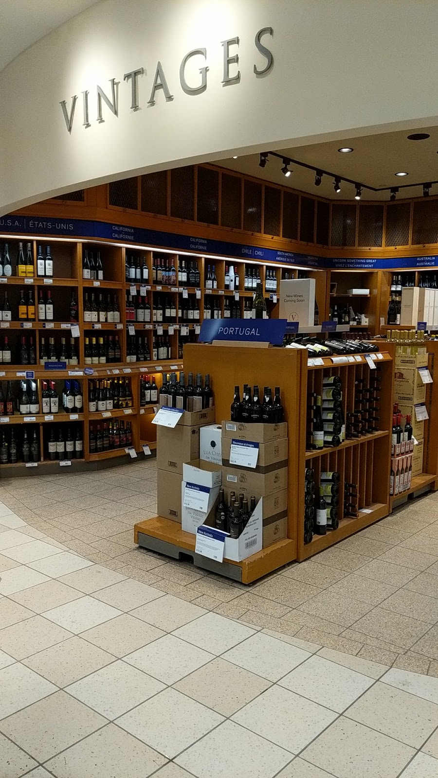 LCBO | 2151 St Clair Ave W, Toronto, ON M6N 1K5, Canada | Phone: (416) 653-8202