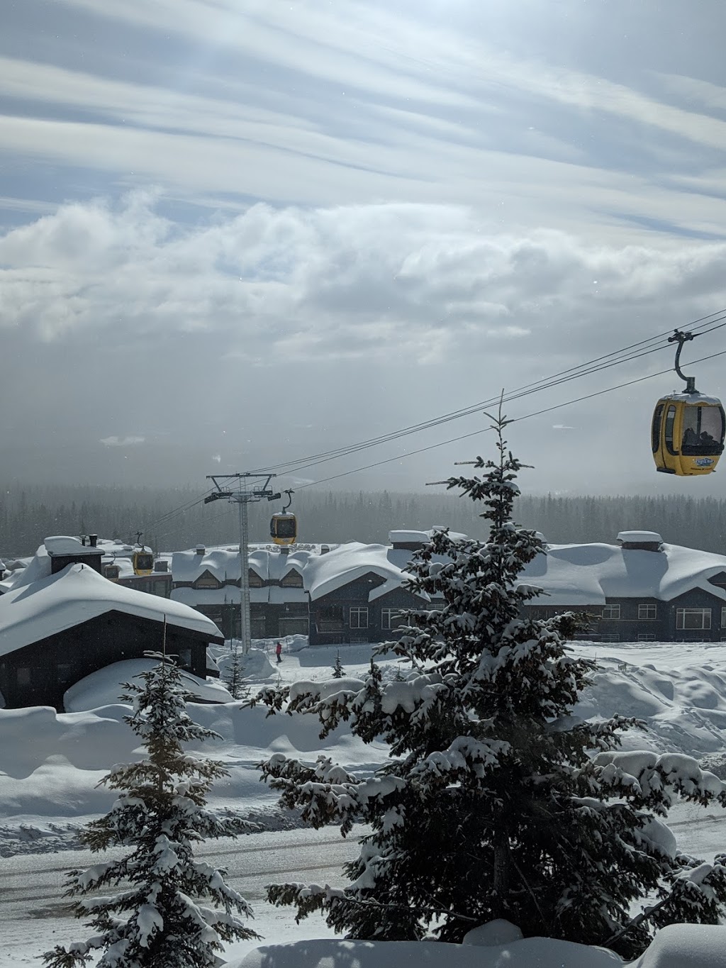 Grizzly Lodge | Big White Ski Resort, 295 Raven Ridge Rd, Beaverdell, BC V0H 1A0, Canada