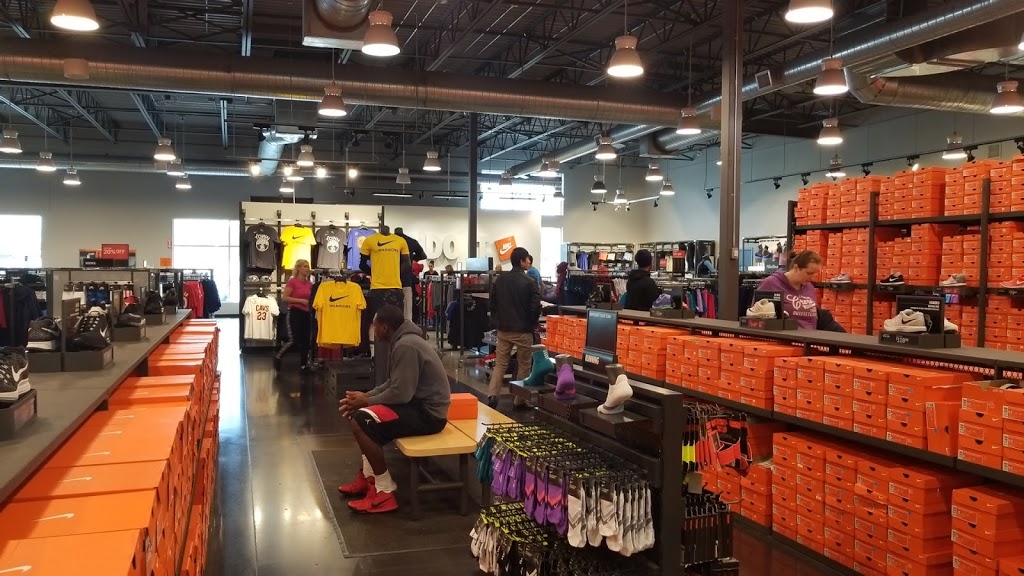 Nike Factory Store | Burloak Centre, 3509 Wyecroft Rd, Oakville, ON L6L 0B6, Canada | Phone: (905) 827-4677