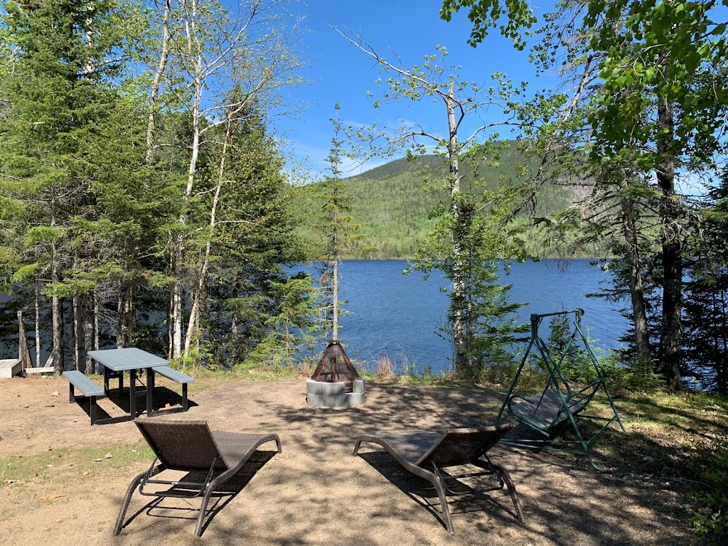 Refuge du Petit Lac Ha! Ha! | 9, chemin du Petit Lac Ha! Ha!, Ferland-et-Boilleau, QC G0V 1H0, Canada | Phone: (418) 928-3730