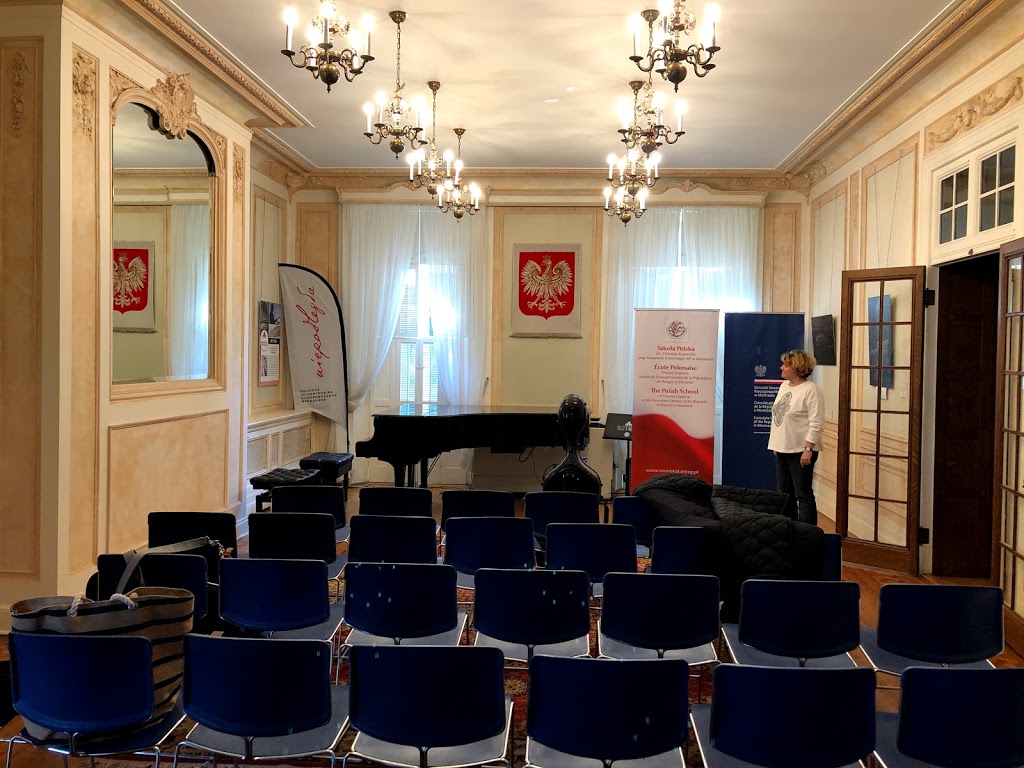 Consulate General of the Republic of Poland | 3501 Avenue du Musée, Montréal, QC H3G 2C8, Canada | Phone: (514) 840-6081