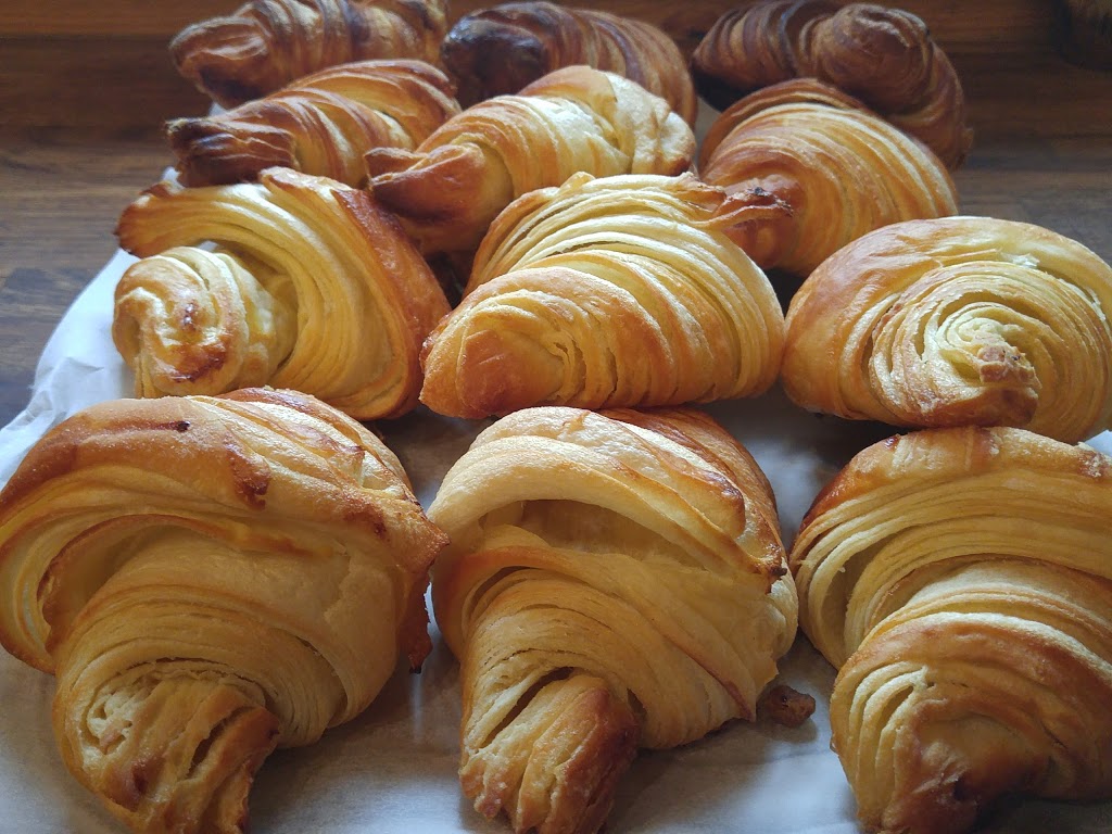 Pipolinka Bakery | 757 Chemin Riverside, Wakefield, QC J0X 3G0, Canada | Phone: (819) 459-3961