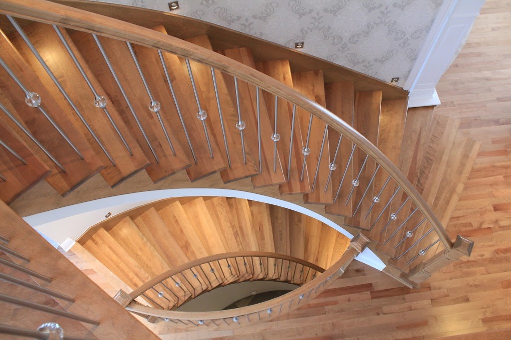 Escalier Classique | 3556 Bd des Entreprises, Terrebonne, QC J6X 4J8, Canada | Phone: (514) 990-3885