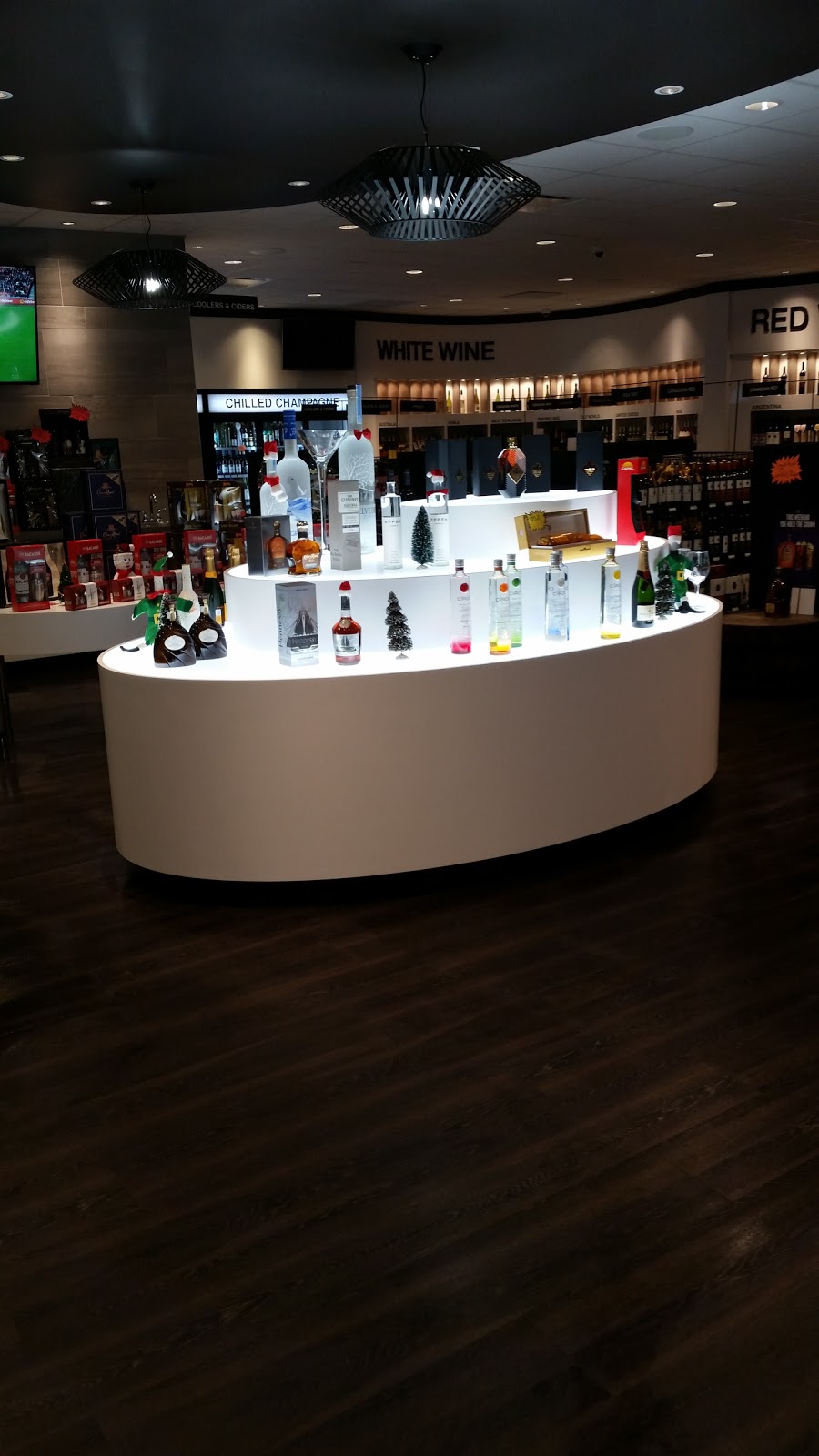 College Park Liquor Store | 1520 McCallum Road Unit #104, Abbostford, BC V2T 8A3, Canada | Phone: (604) 776-1213