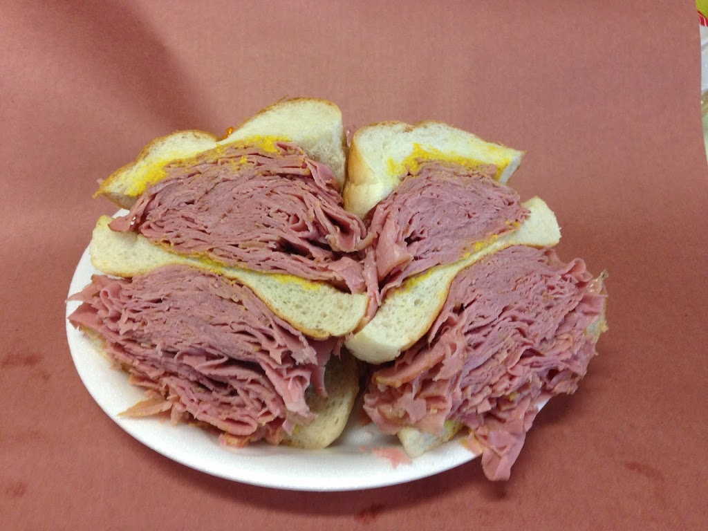 Wolfies deli | 670 Sheppard Ave W, North York, ON M3H 2S5, Canada | Phone: (416) 638-9653
