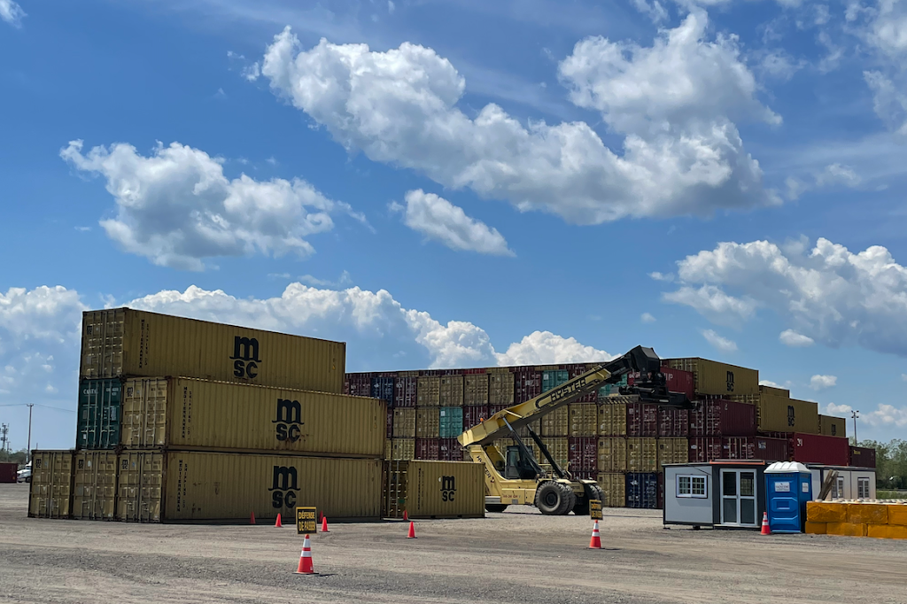 MEDLOG CONTAINER YARD | 4500 Rue Hickmore, Montréal, QC H4T 1T1, Canada | Phone: (514) 844-3711