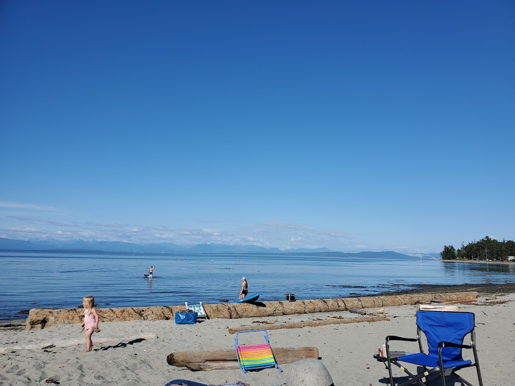 Kye Bay Guest Lodge & Cottages | 590 Windslow Rd, Comox, BC V9M 3T8, Canada | Phone: (604) 858-5456