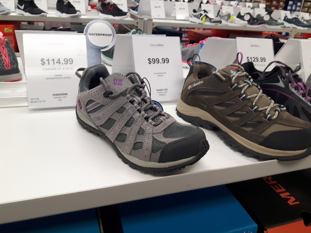 Shoe Warehouse | 32530 Lougheed Hwy, Mission, BC V2V 1A7, Canada | Phone: (604) 814-0716