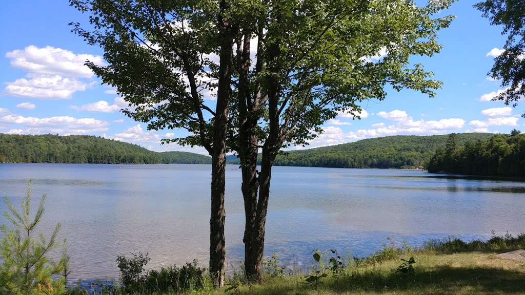 Lac Philippe - Parc de la Gatineau | 300 Chemin du Lac-Philippe, Sainte-Cécile-de-Masham, QC J0X 2W0, Canada | Phone: (866) 456-3016