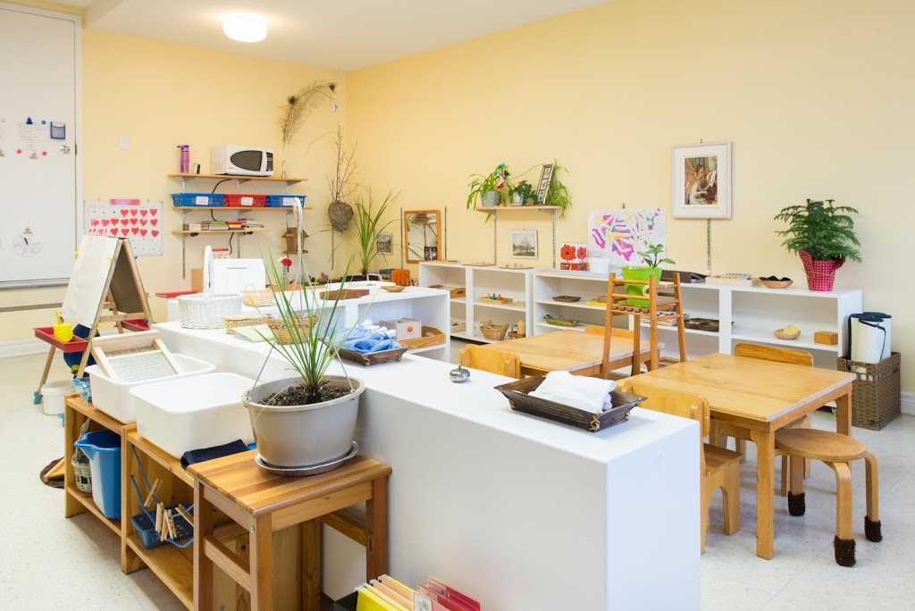 Montessori Childrens House | 1212 Arbuste Av, Cumberland, ON K4C 1C2, Canada | Phone: (613) 833-1442