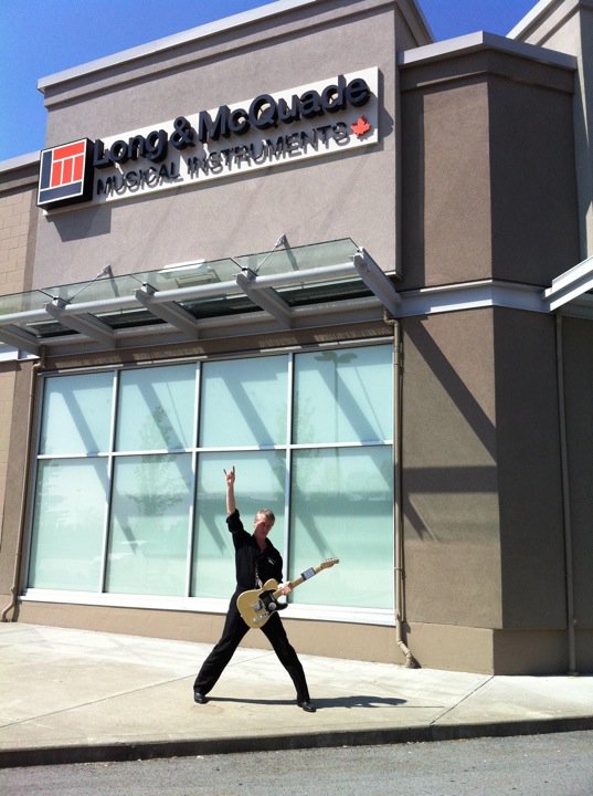 Long & McQuade Musical Instruments | 6339 200 St, Langley City, BC V2Y 1A2, Canada | Phone: (604) 530-8704