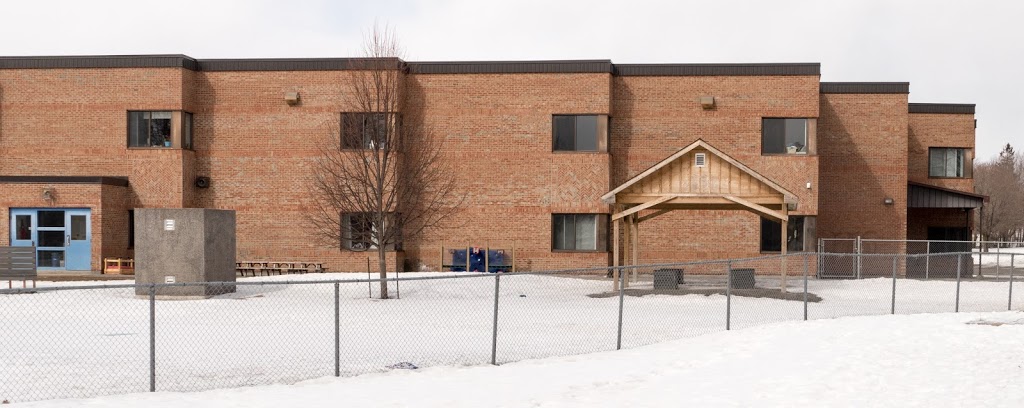 Duncan J. Schoular Public School | 41 McGill Street, Smiths Falls, ON K7A 3M9, Canada | Phone: (613) 283-1367