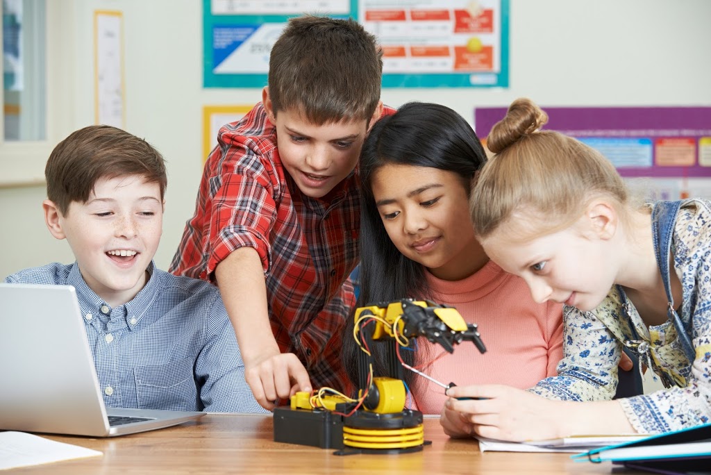 Douglas Tech Academy - Robotics & Coding | 50 Parity Rd, Brampton, ON L6X 0E7, Canada | Phone: (289) 800-3888