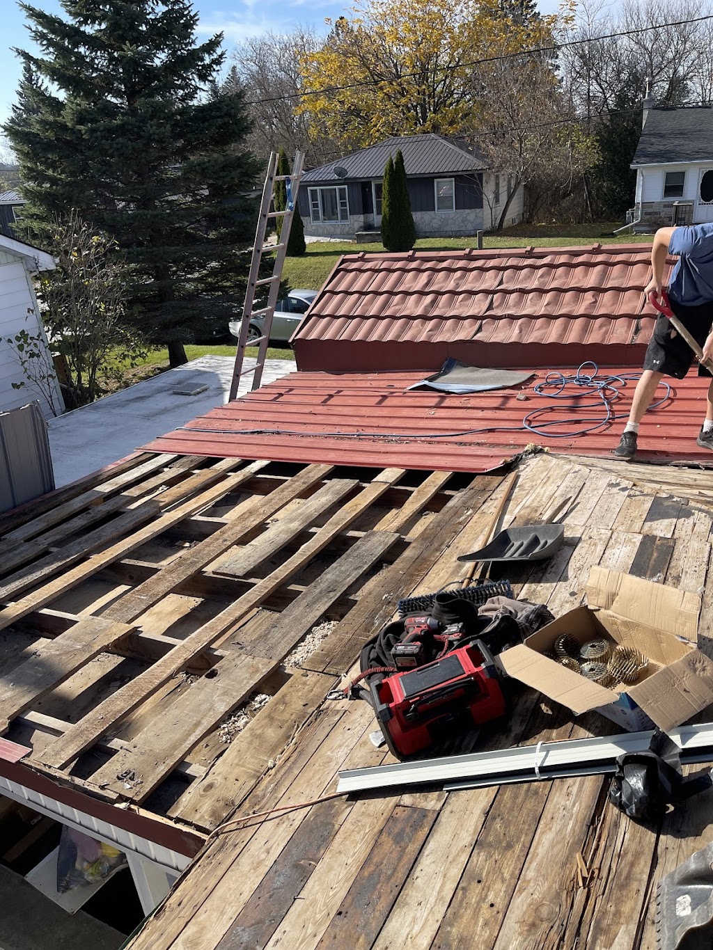 Relief Roofing & Renovations LTD | 895 25th Street a E, Owen Sound, ON N4K 6W6, Canada | Phone: (519) 377-7838