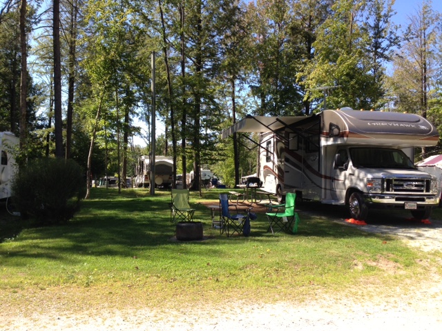 Camping Plage McKenzie | 842 QC-222, Racine, QC J0E 1Y0, Canada | Phone: (819) 846-2011