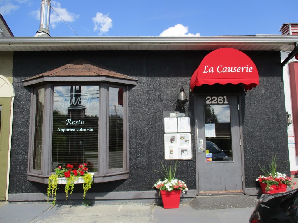 Resto La Causerie | 2261 Chemin du Parc, Orford, QC J1X 7A2, Canada | Phone: (819) 847-5018