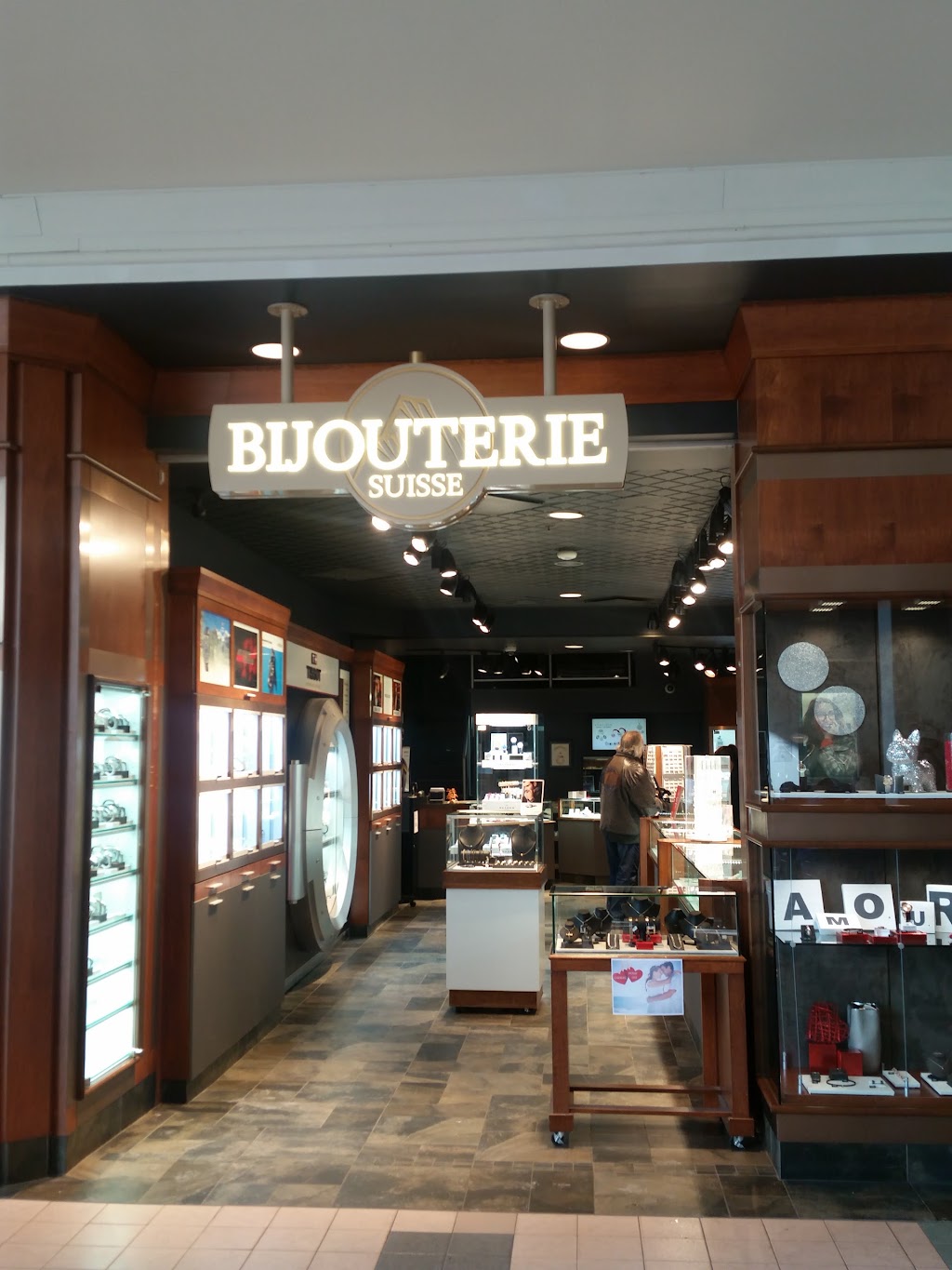 Bijouterie Suisse inc. | 2485 Bd Sainte-Anne, Québec, QC G1J 1Y4, Canada | Phone: (418) 661-6224