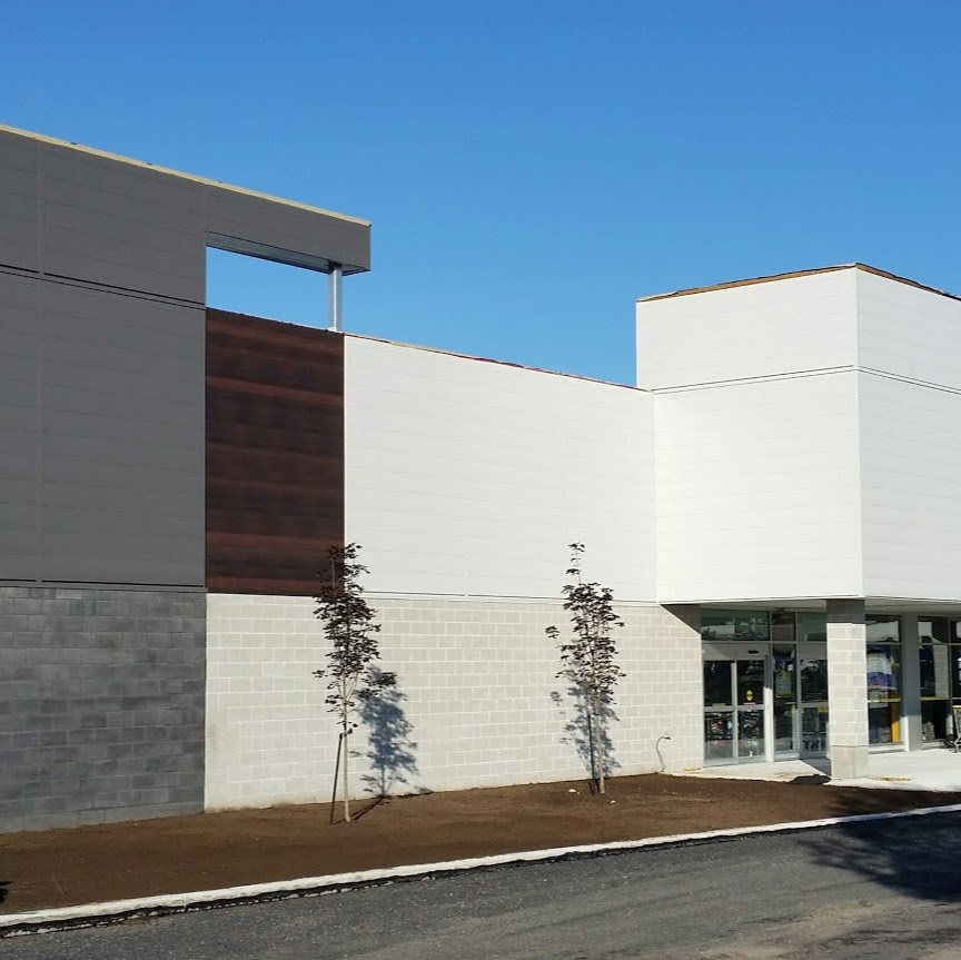 Carrefour de la Gare St-Hubert | 3630 Chemin de Chambly, Longueuil, QC J4L 1N8, Canada | Phone: (514) 498-4444