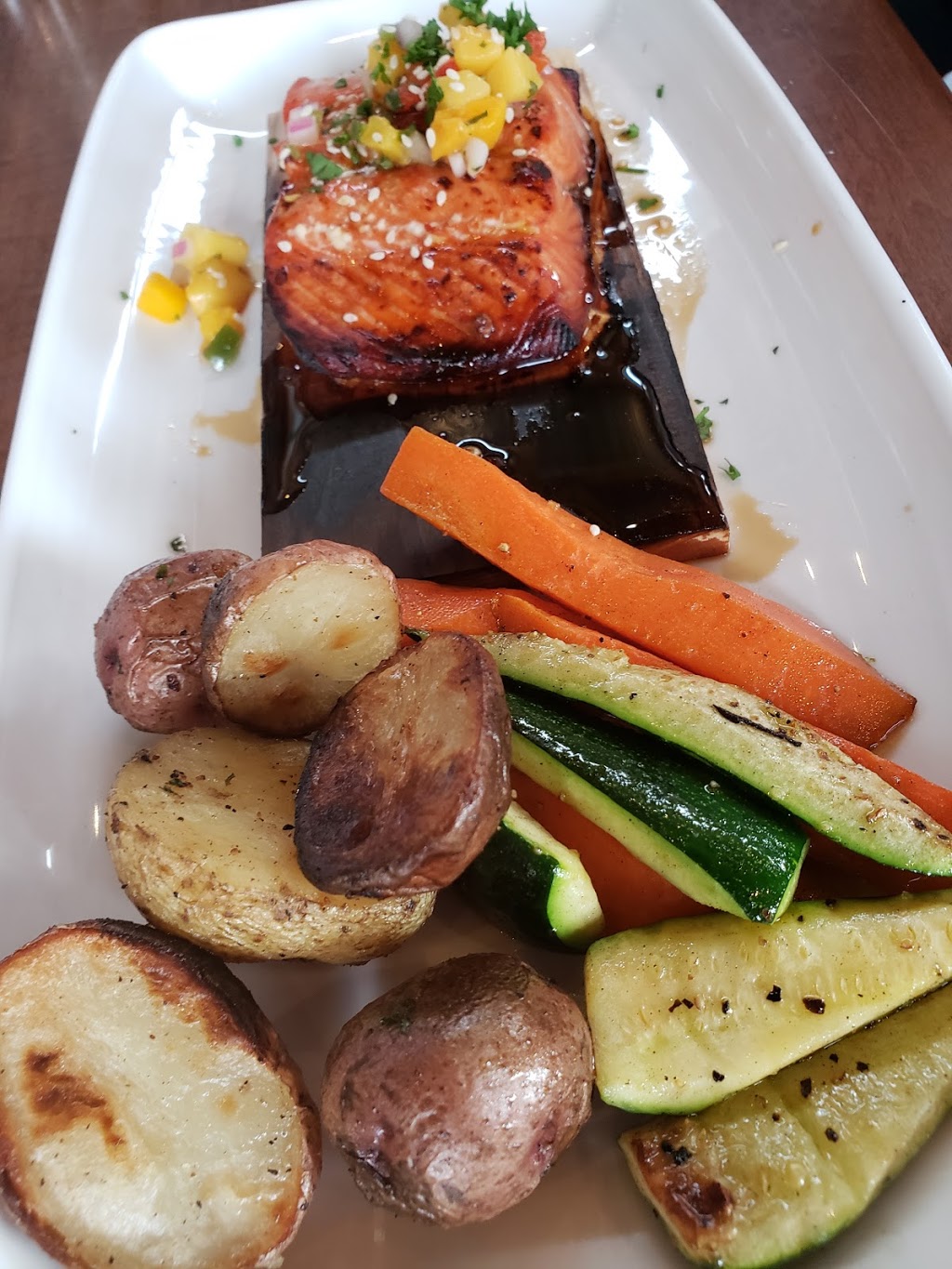 The Boathouse Restaurant | 2770 Esplanade Ave, Port Moody, BC V3H 0C8, Canada | Phone: (604) 931-5300