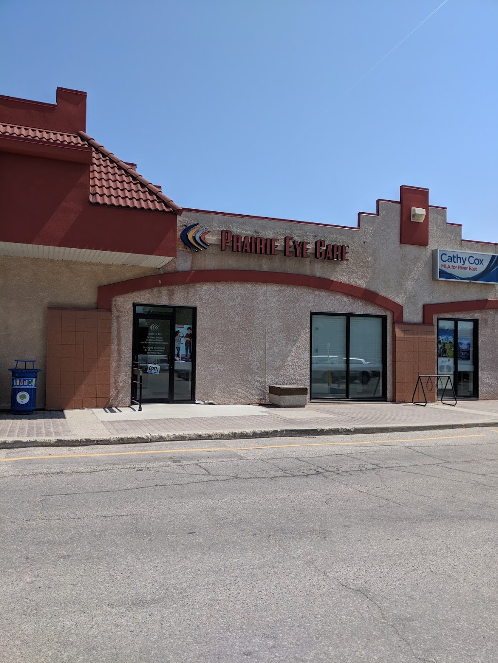 Prairie Eye Care - Winnipeg Optometrists (Henderson Hwy) | McIvor Mall, 15-1795 Henderson Hwy, Winnipeg, MB R2G 1P3, Canada | Phone: (204) 661-2020