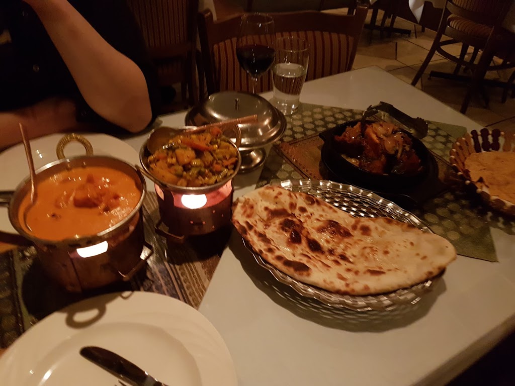 Au Restaurant Indien Le Tandoor | 1555 Boul Provencher #4, Brossard, QC J4W 1Z3, Canada | Phone: (450) 672-6112