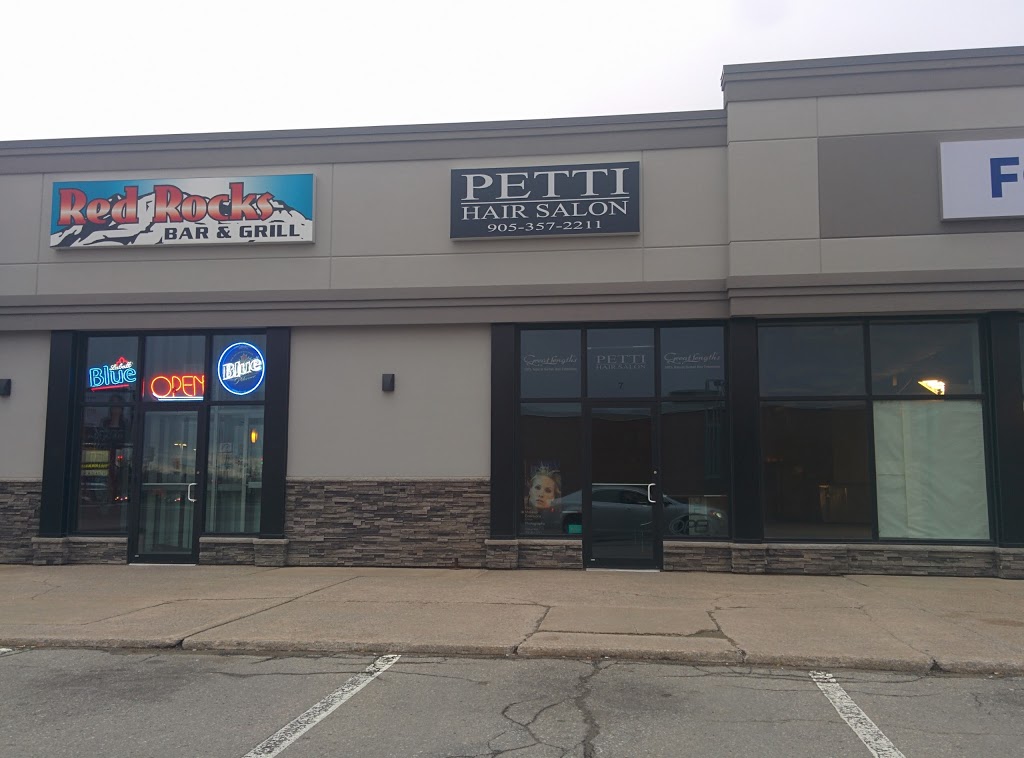 Red Rocks | 4728 Dorchester Rd, Niagara Falls, ON L2E 7H9, Canada | Phone: (905) 358-2800