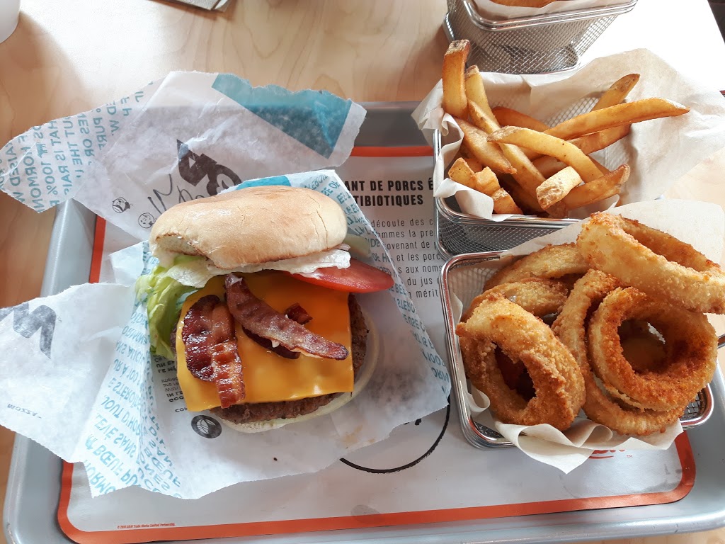 A&W Canada | 4075 Boulevard des Récollets, Trois-Rivières, QC G9A 6M1, Canada | Phone: (819) 372-1125