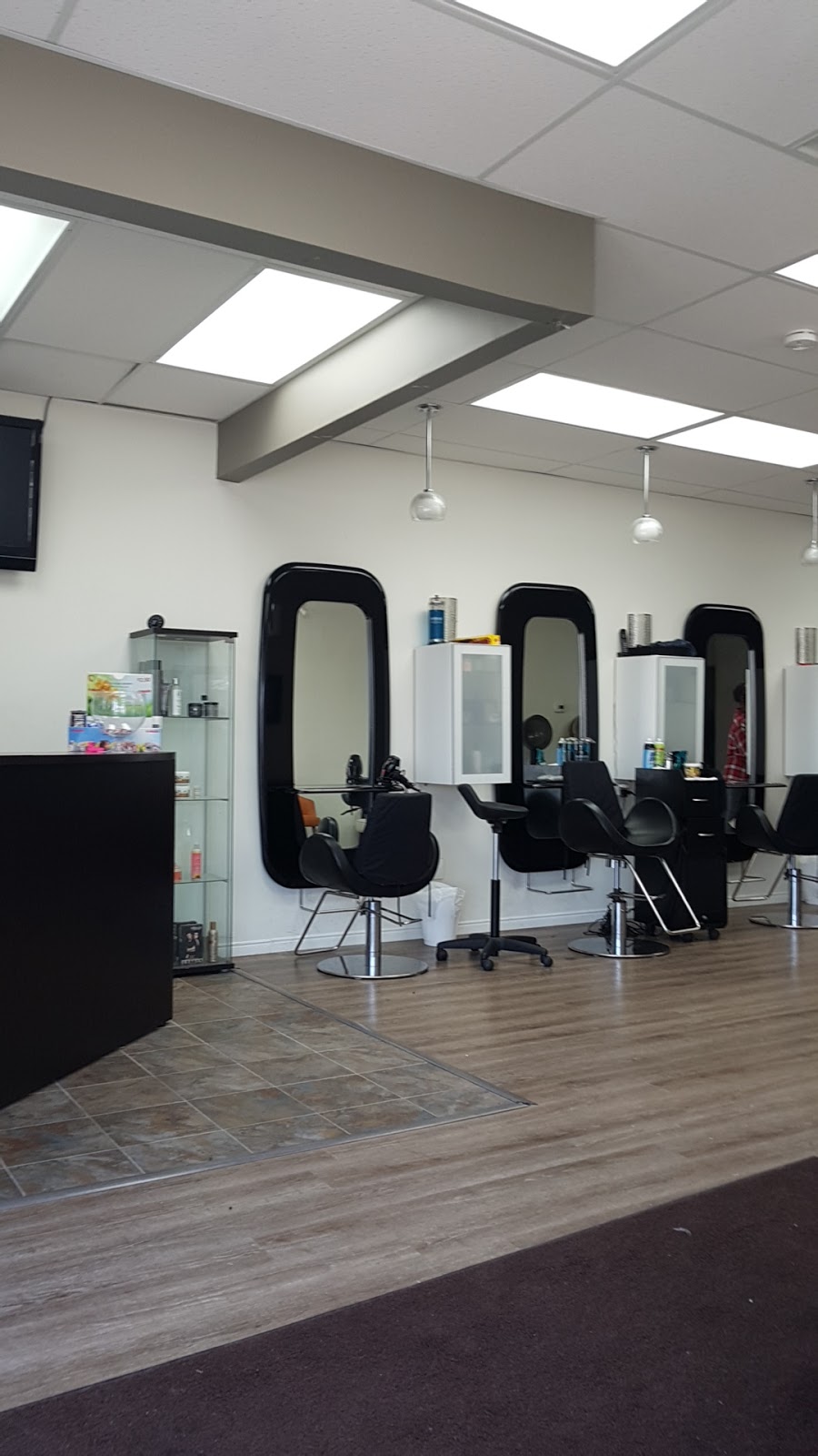 Nappys Hair Studio | 2199 Midland Ave #6, Scarborough, ON M1P 5H8, Canada | Phone: (416) 502-0443