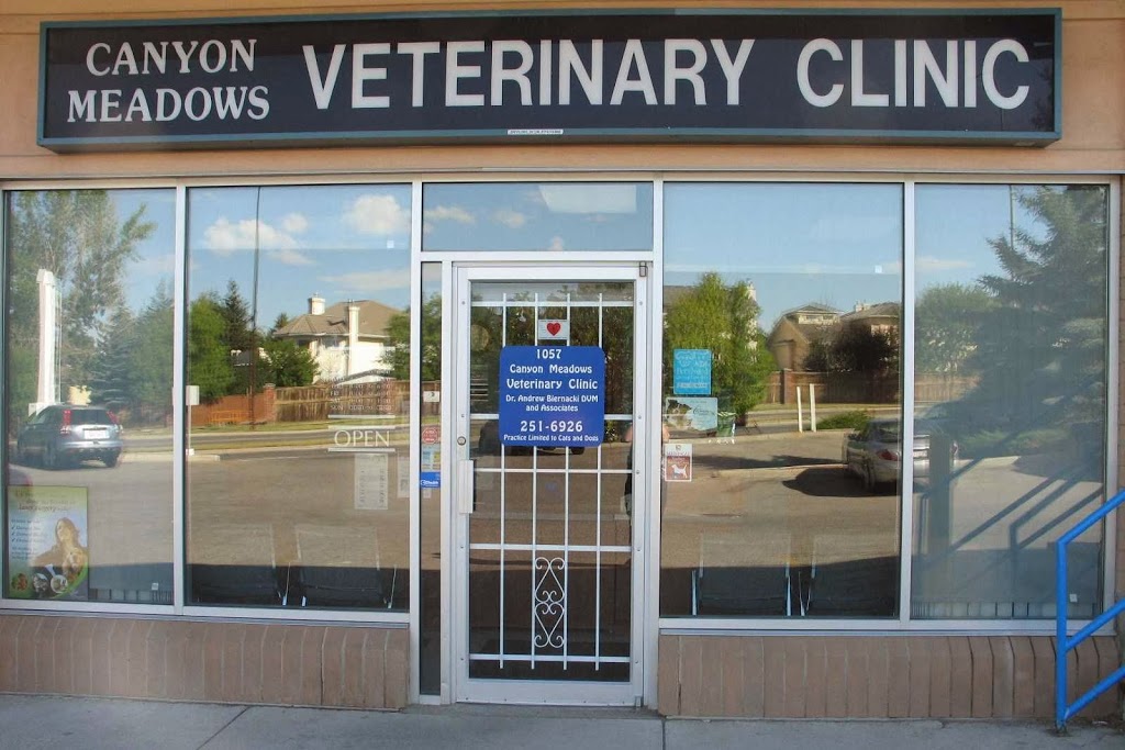 Canyon Meadows Veterinary Clinic | 1057 Canyon Meadows Dr SW, Calgary, AB T2W 5V3, Canada | Phone: (403) 251-6926