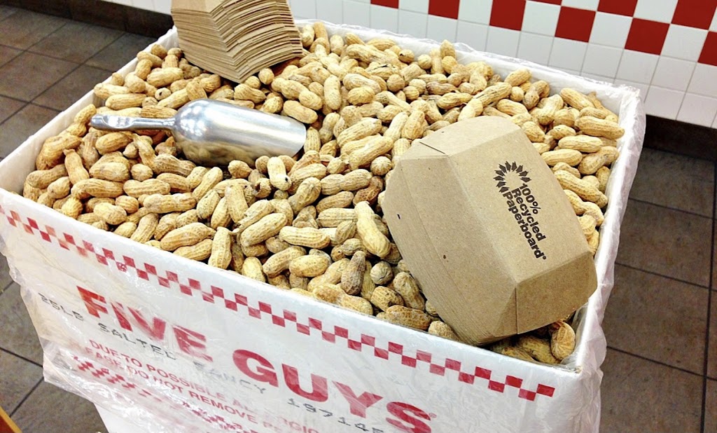 Five Guys | 728 Main St, West Vancouver, BC V7T 0A5, Canada | Phone: (604) 925-3483