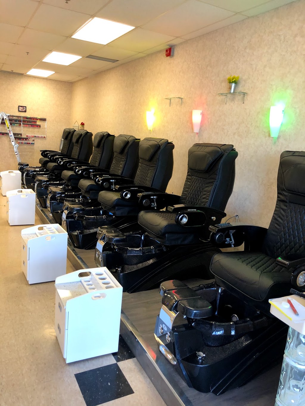 Spa One Depot | 20-5004 Timberlea Blvd, Mississauga, ON L4W 5C5, Canada | Phone: (905) 965-3979