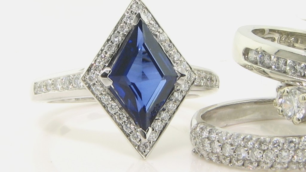 Sapphires Custom Jewellery by Thomas Steele | Fonthill Shopping Centre, 20 RR 20, Fonthill, ON L0S 1E0, Canada | Phone: (905) 892-3732