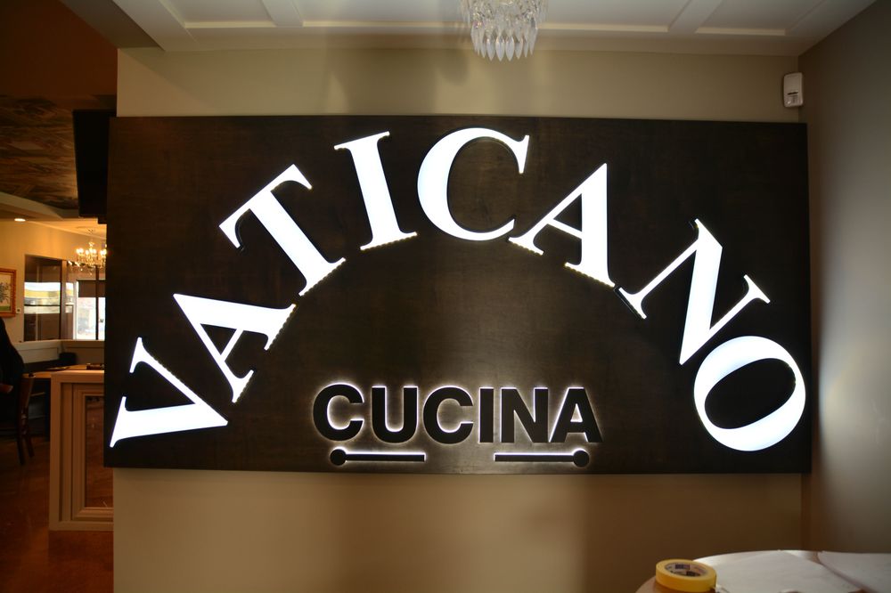 Vaticano Cucina | 10310 45th Ave NW, Edmonton, AB T6H 5K3, Canada | Phone: (780) 250-1110