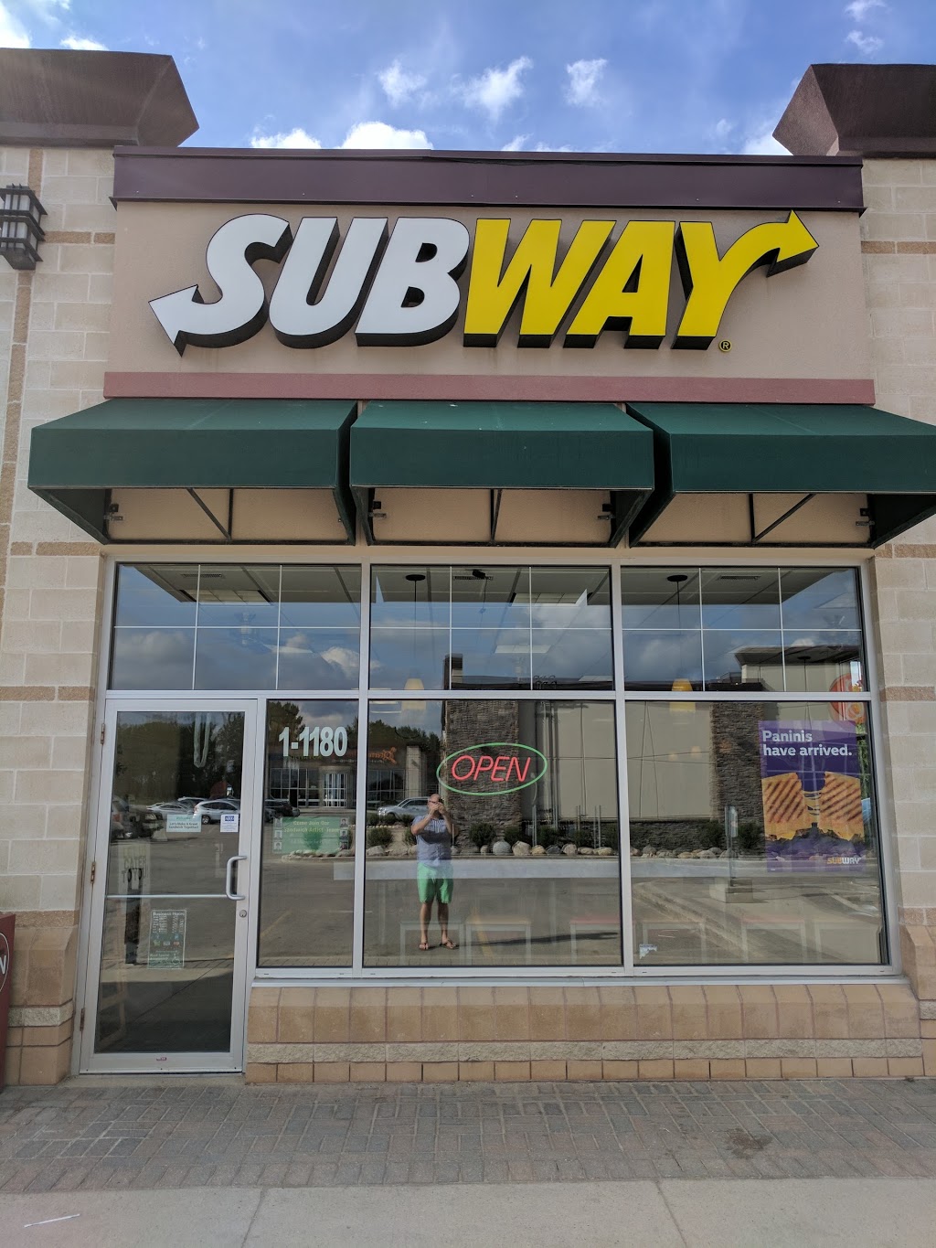 Subway | 1180 Taylor Ave, Winnipeg, MB R3M 3Z4, Canada | Phone: (204) 475-7998